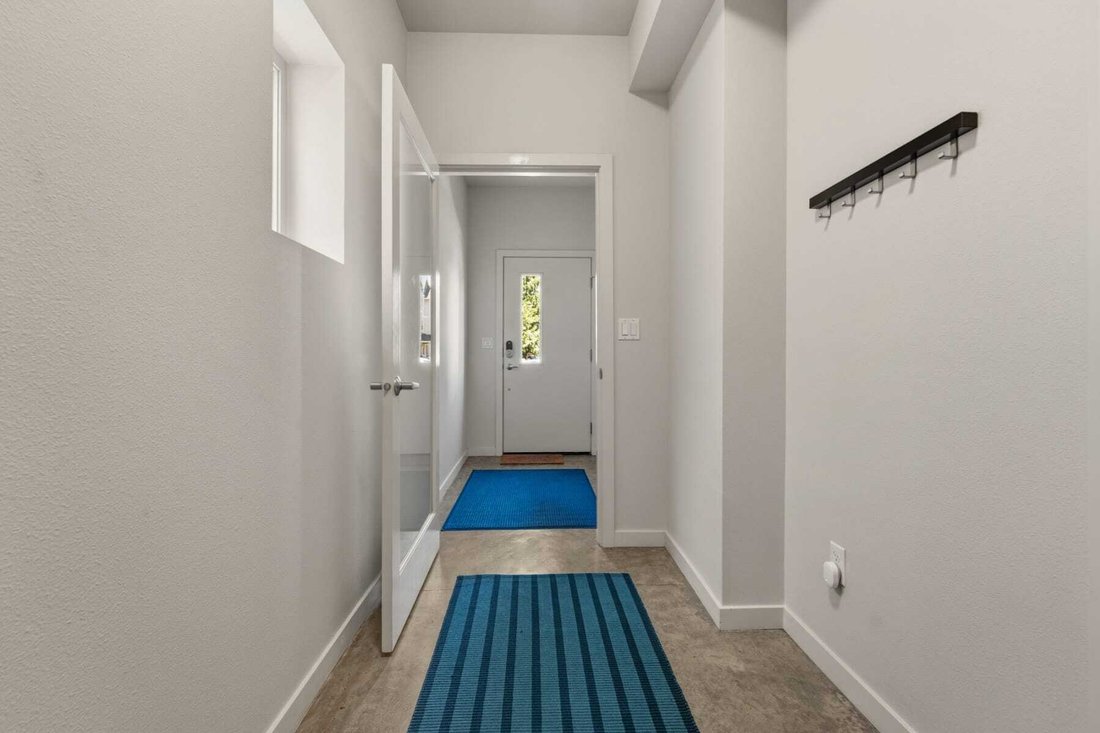 House in Beaverton, Oregon, United States 5 - 18083072