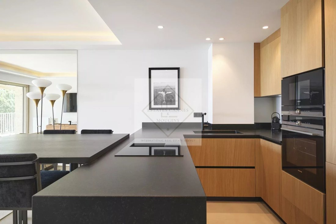 Apartment in La Source, Cannes, France 5 - 18082993