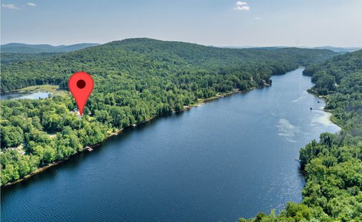 Maison à Lac-des-Plages, Québec, Canada 1