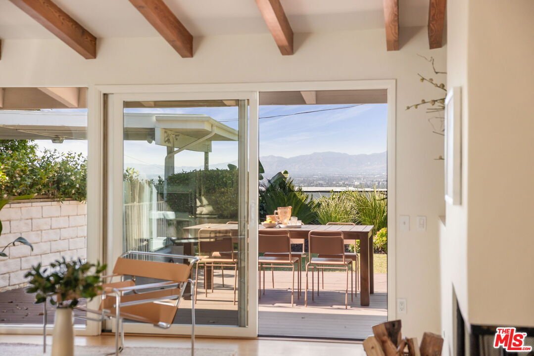 House in Los Angeles, California, United States 4 - 18082917