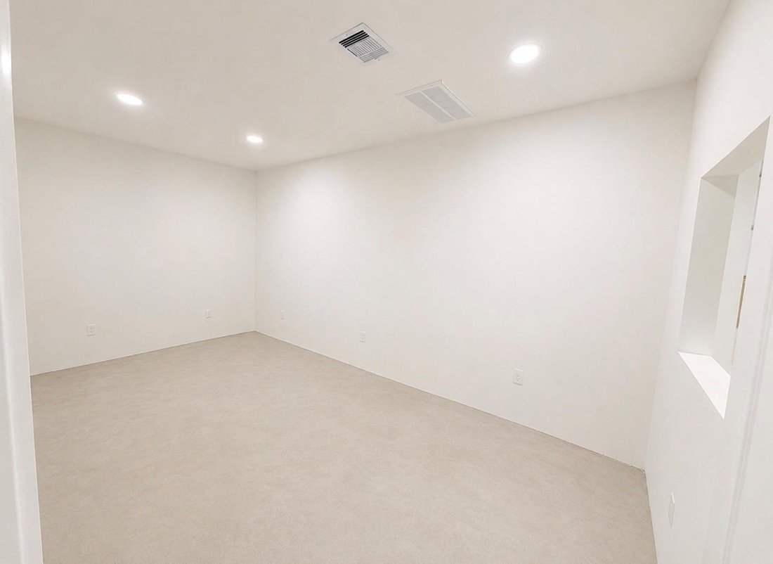Houston, Texas, United States 4 - 18089097