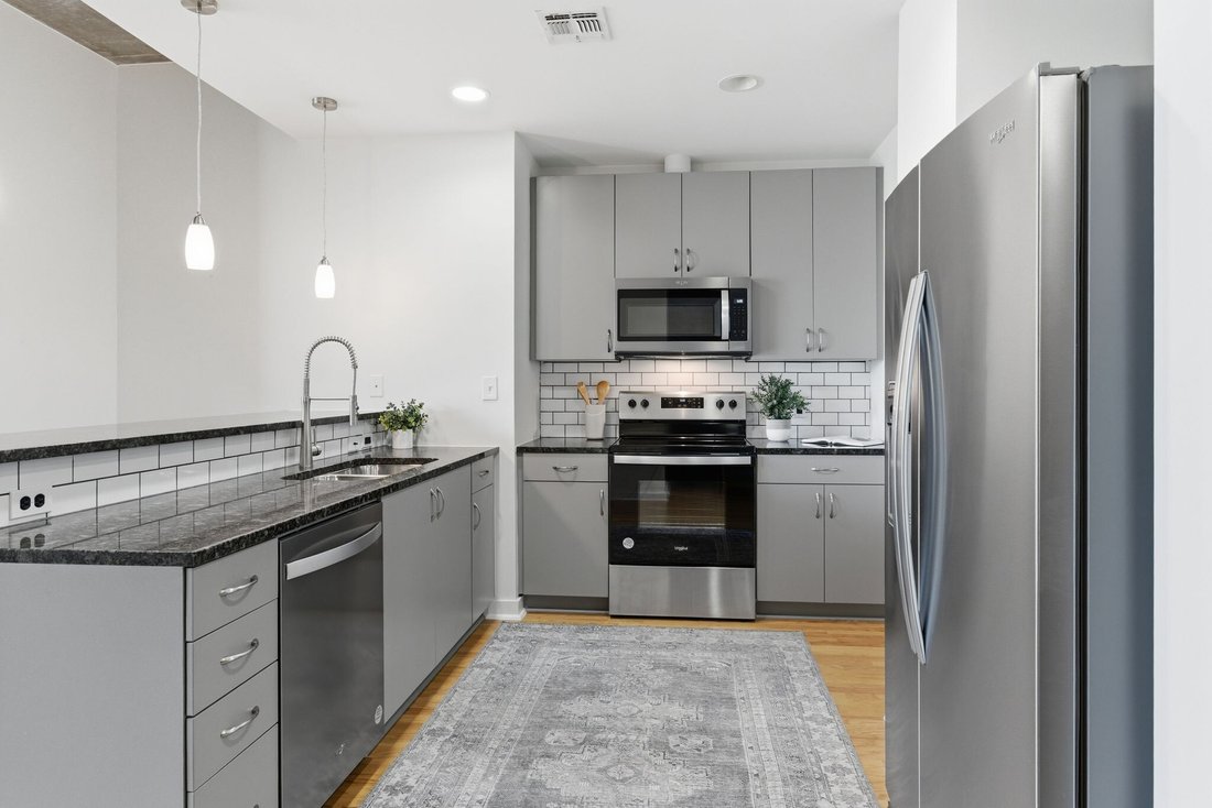 Condo in Nashville, Tennessee, United States 4 - 18089426