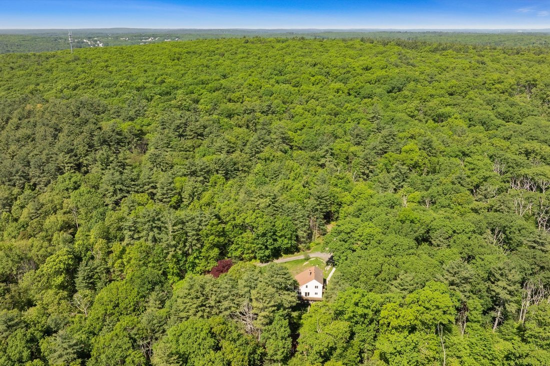 House in Upton, Massachusetts, United States 2 - 18083083