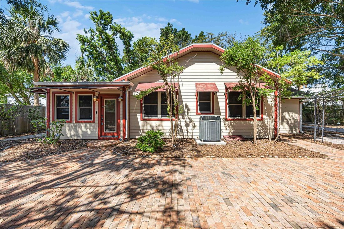 House in Sarasota, Florida, United States 2 - 18085046
