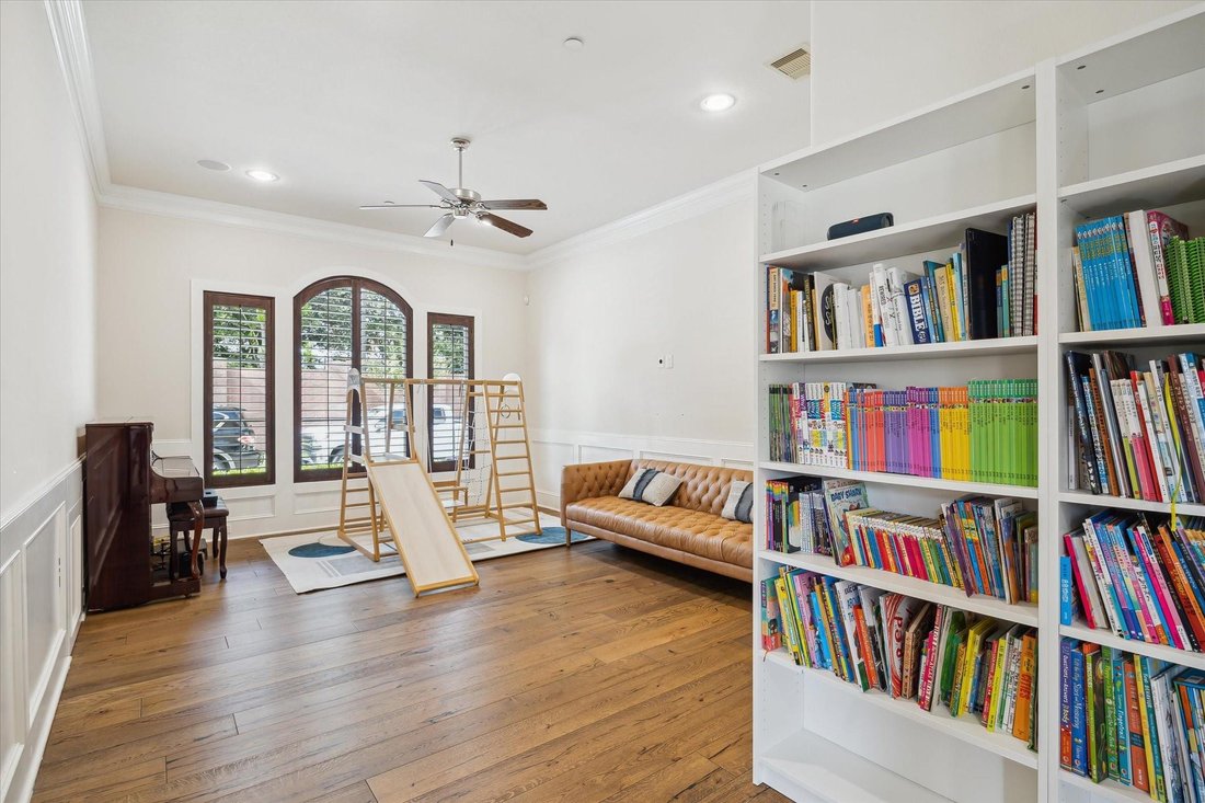 House in Houston, Texas, United States 4 - 18089120