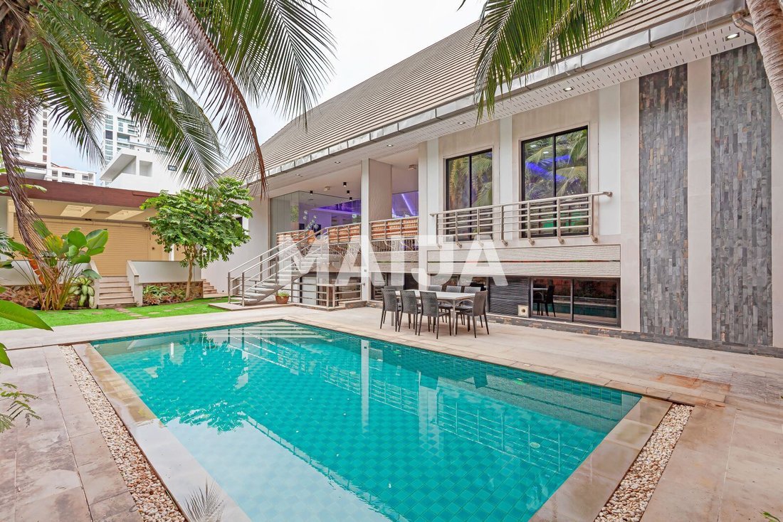 Villa in Pattaya City, Chon Buri, Thailand 1 - 18085095