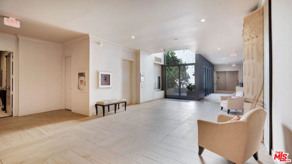 Condo in Los Angeles, California, United States 2 - 18086880
