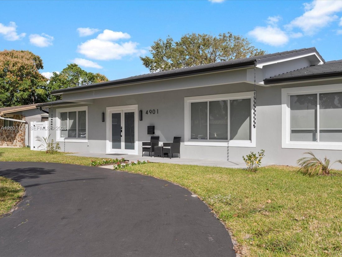 House in Hollywood, Florida, United States 1 - 18085497