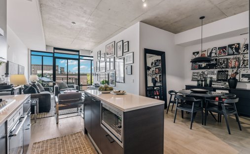 Condo in Toronto, Ontario, Canada 1