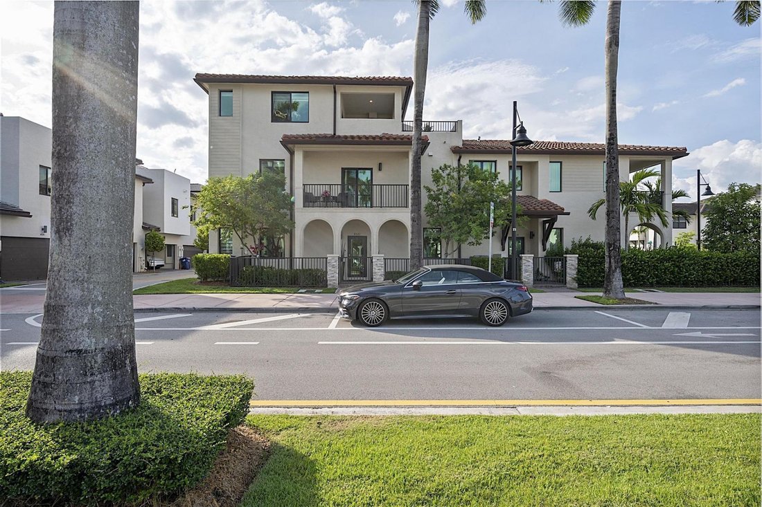 House in Miami Springs, Florida, United States 3 - 18088084
