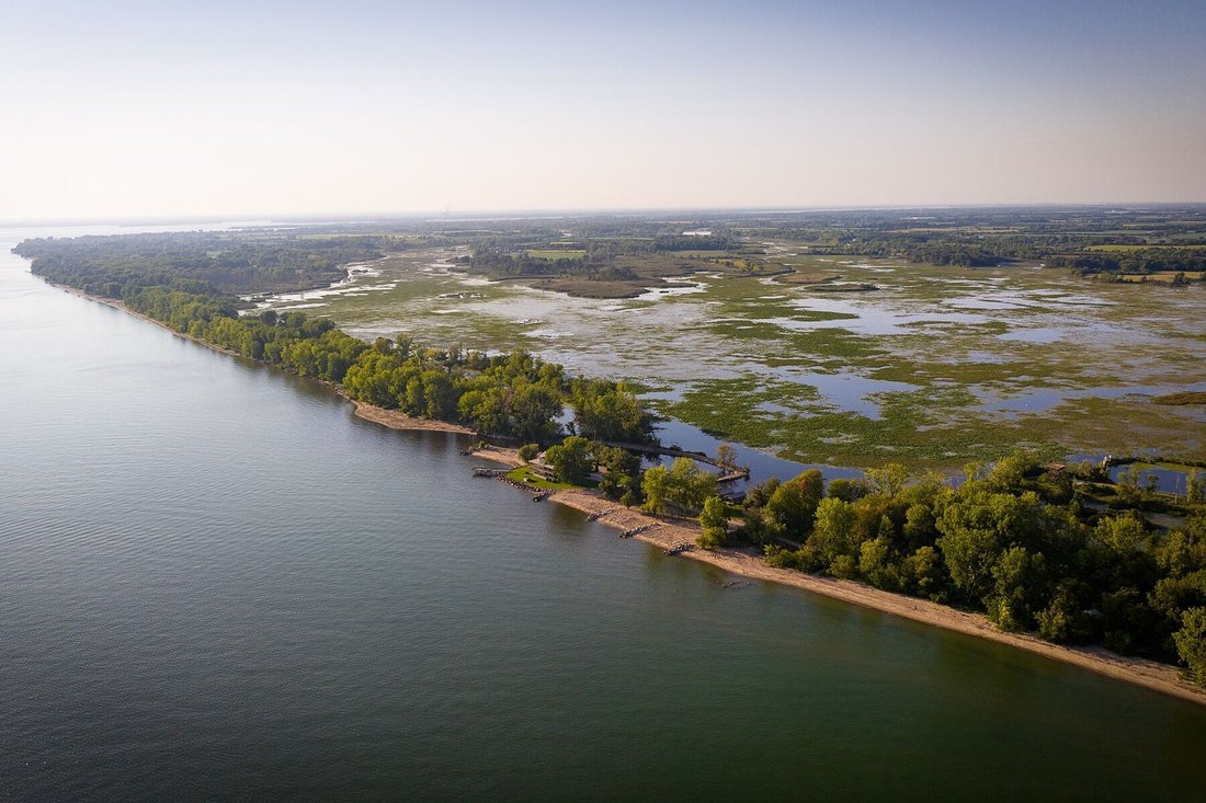 Amherstburg, Ontario, Canada 2 - 18079833