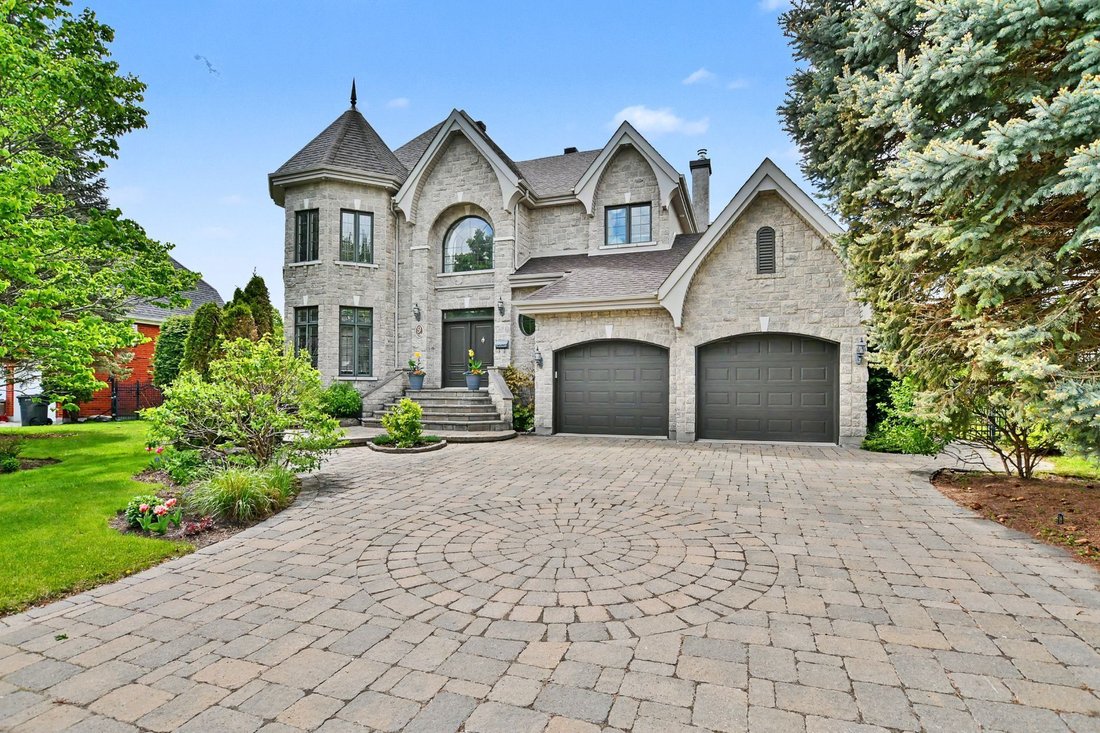 House in Blainville, Quebec, Canada 1 - 18086601
