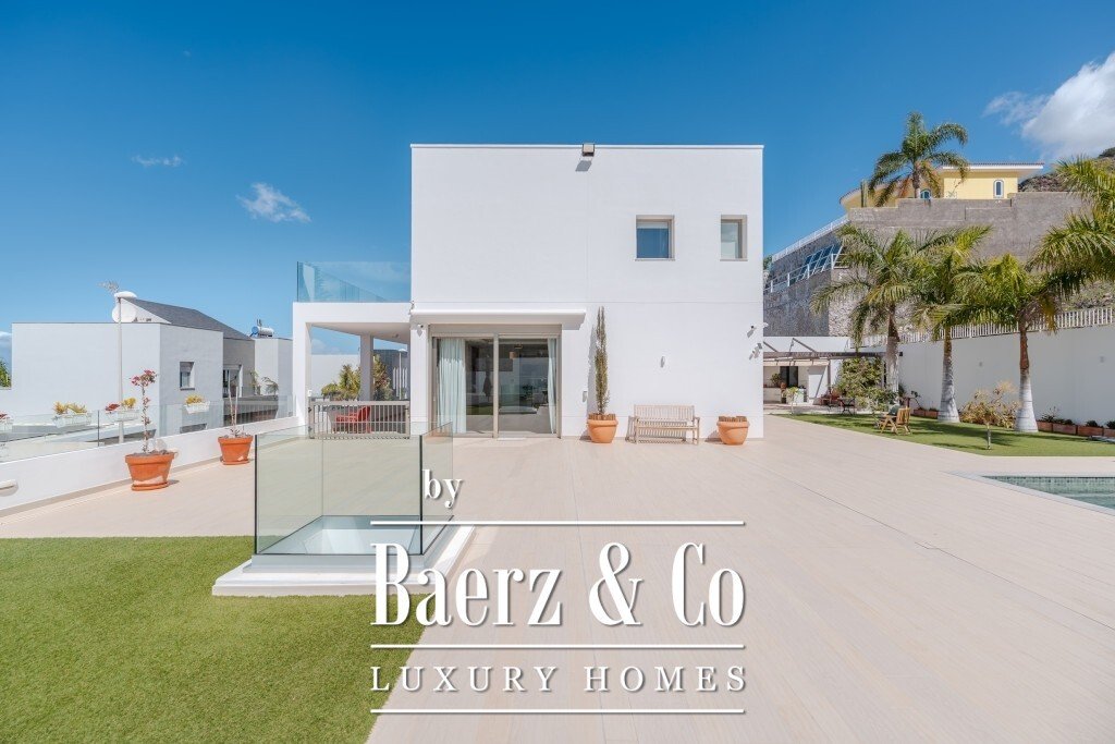 Villa in Adeje, Canary Islands, Spain 5 - 18081453