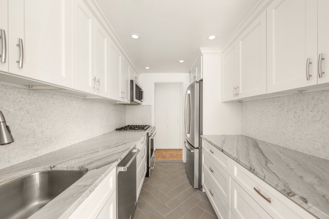 Co Op in New York, New York, United States 3 - 18082959