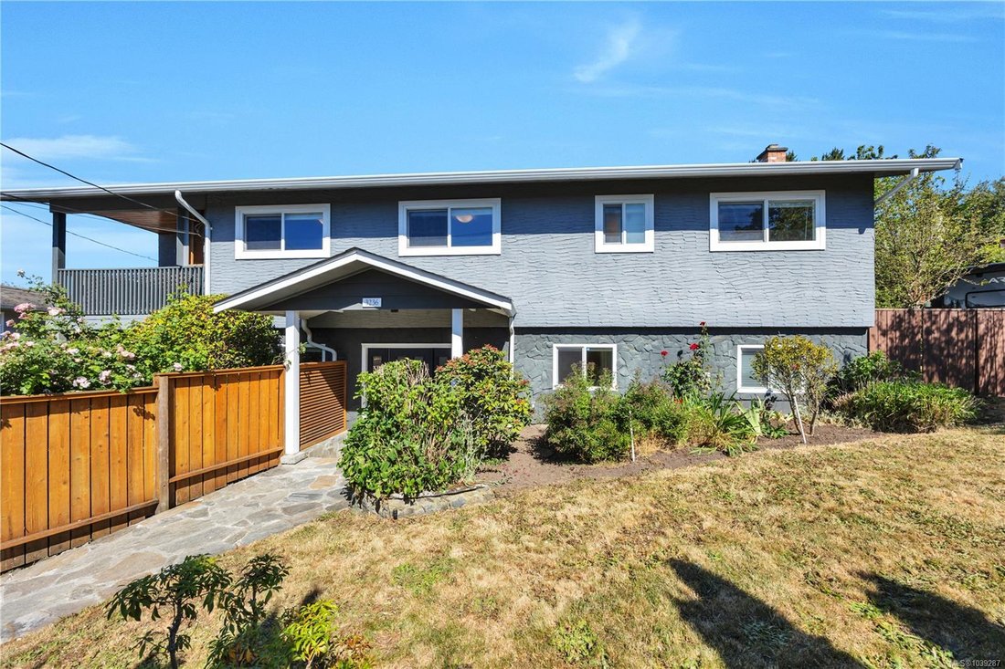 House in Saanich, British Columbia, Canada 1 - 18086661