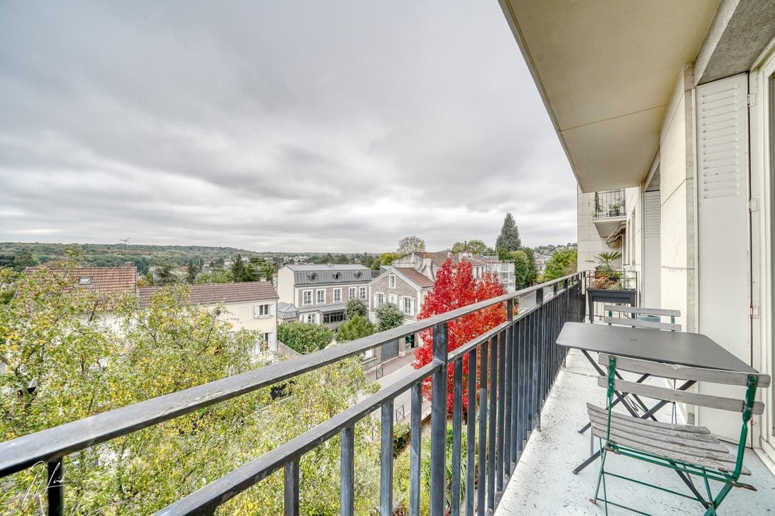 Apartment in Les Bures, Garches, France 3 - 18088200