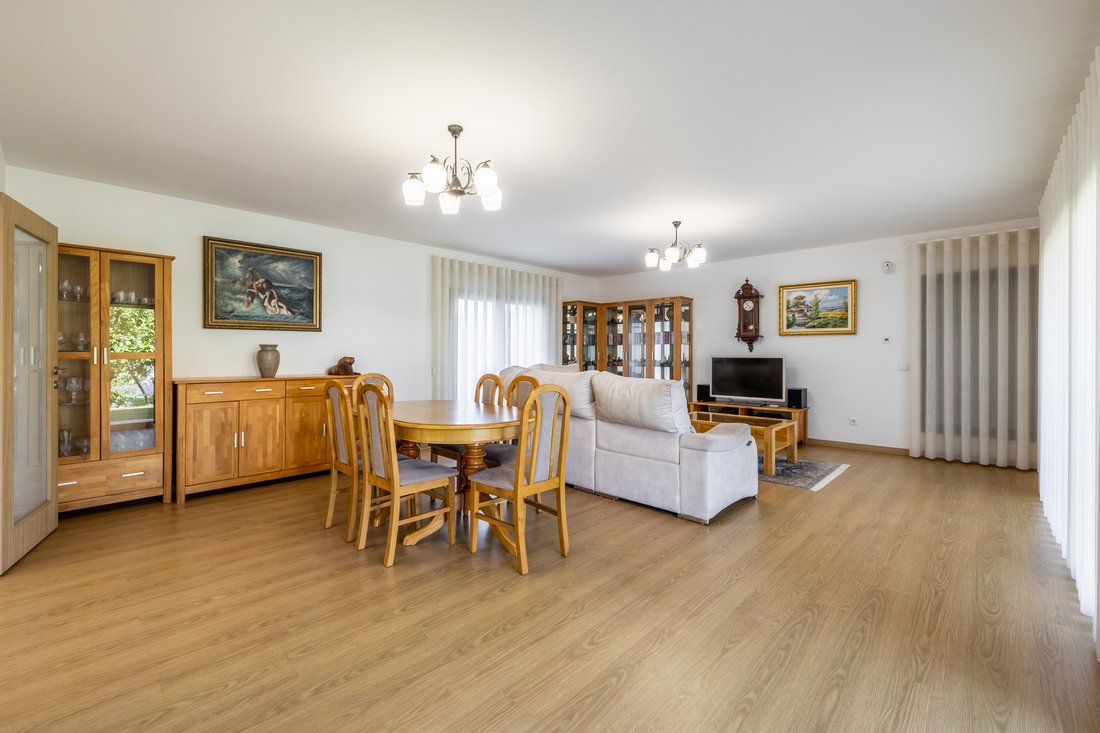 House in Vieira de Leiria, Leiria District, Portugal 4 - 18080881