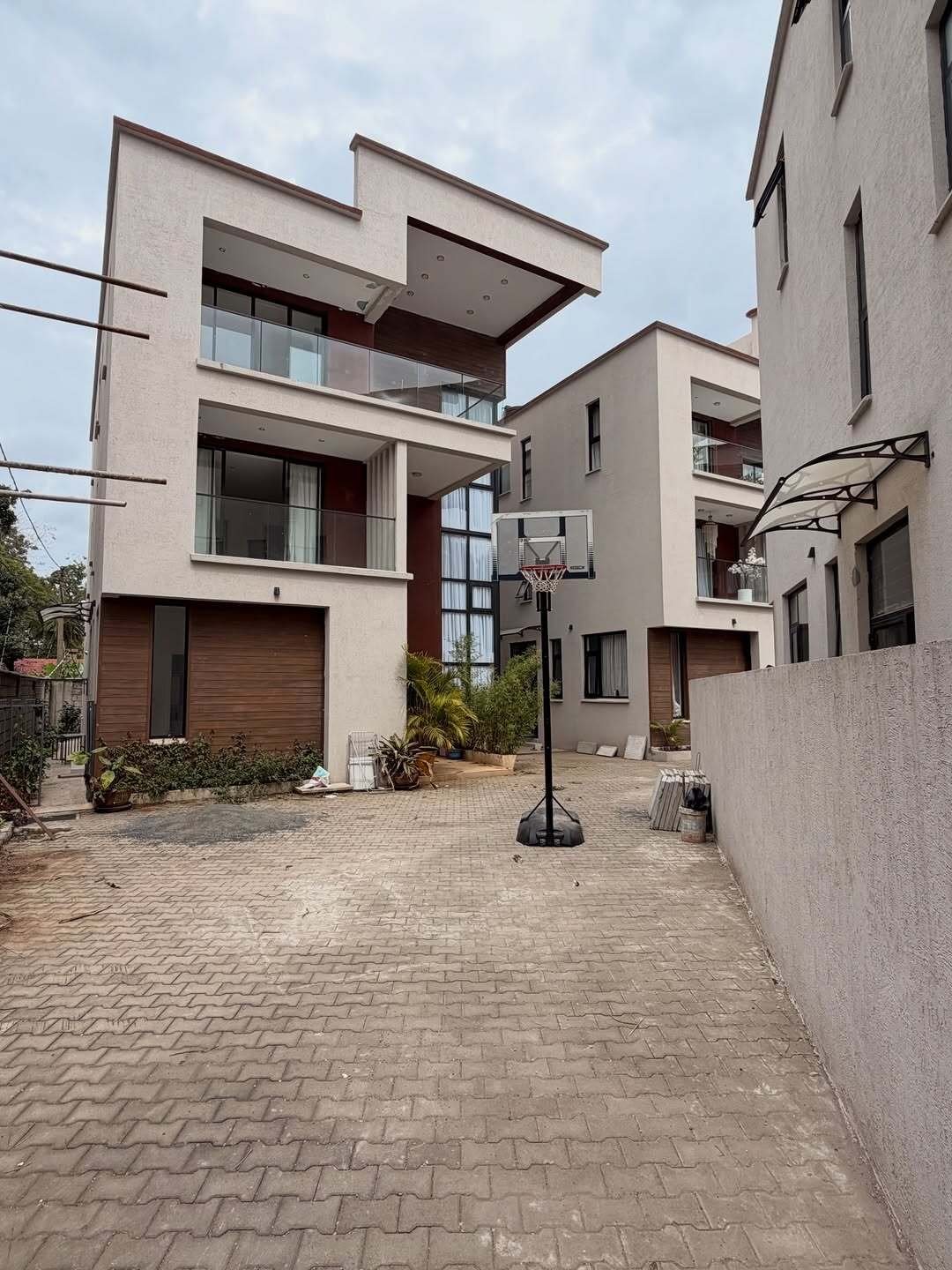 Villa in Nairobi, Nairobi County, Kenya 1 - 18080956