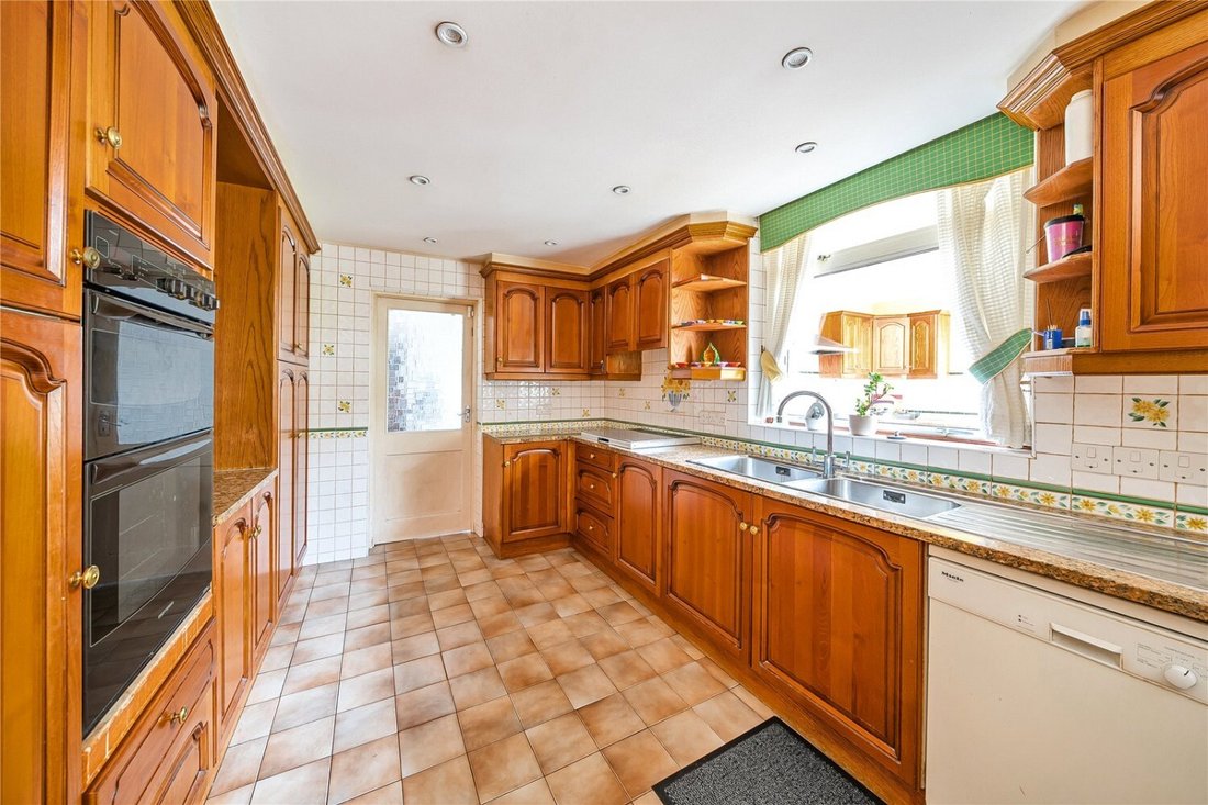 House in Mill Hill, Barnet, England 4 - 18088728