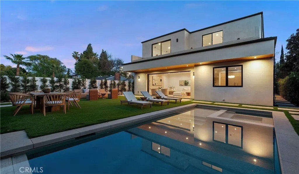 House in Los Angeles, California, United States 4 - 17849752