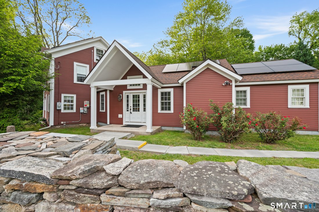 House in Glastonbury, Connecticut, United States 2 - 18087322