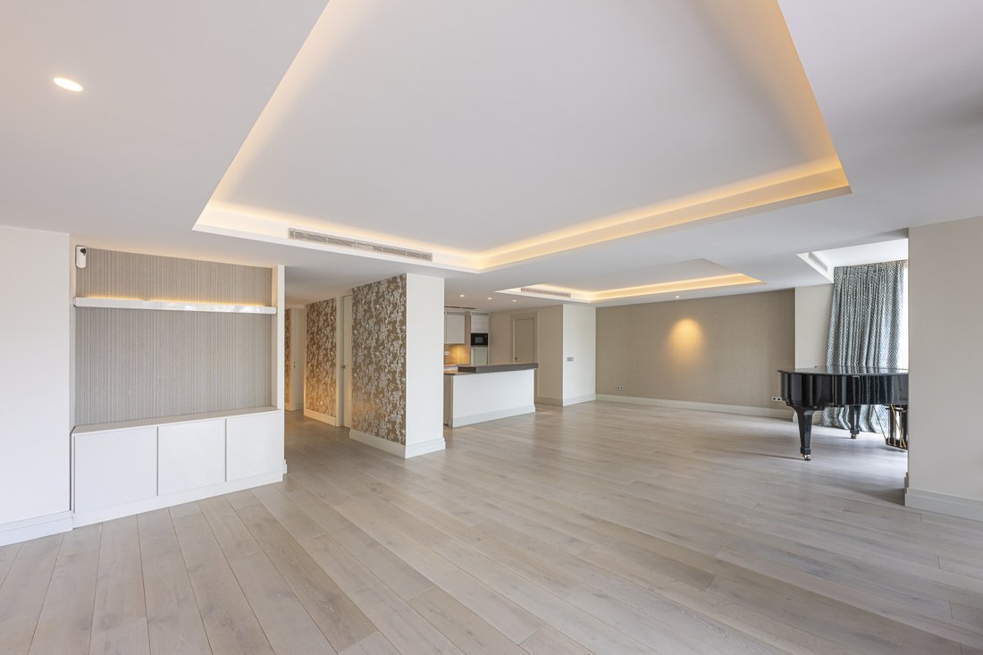 Apartment in Marbella, Andalusia, Spain 5 - 18088961