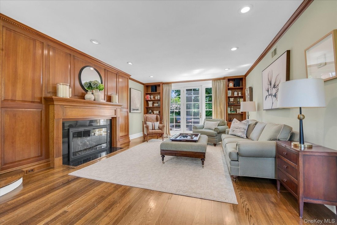 House in Port Washington, New York, United States 3 - 18088009