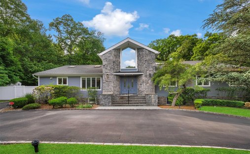 House in Syosset, New York, United States 1