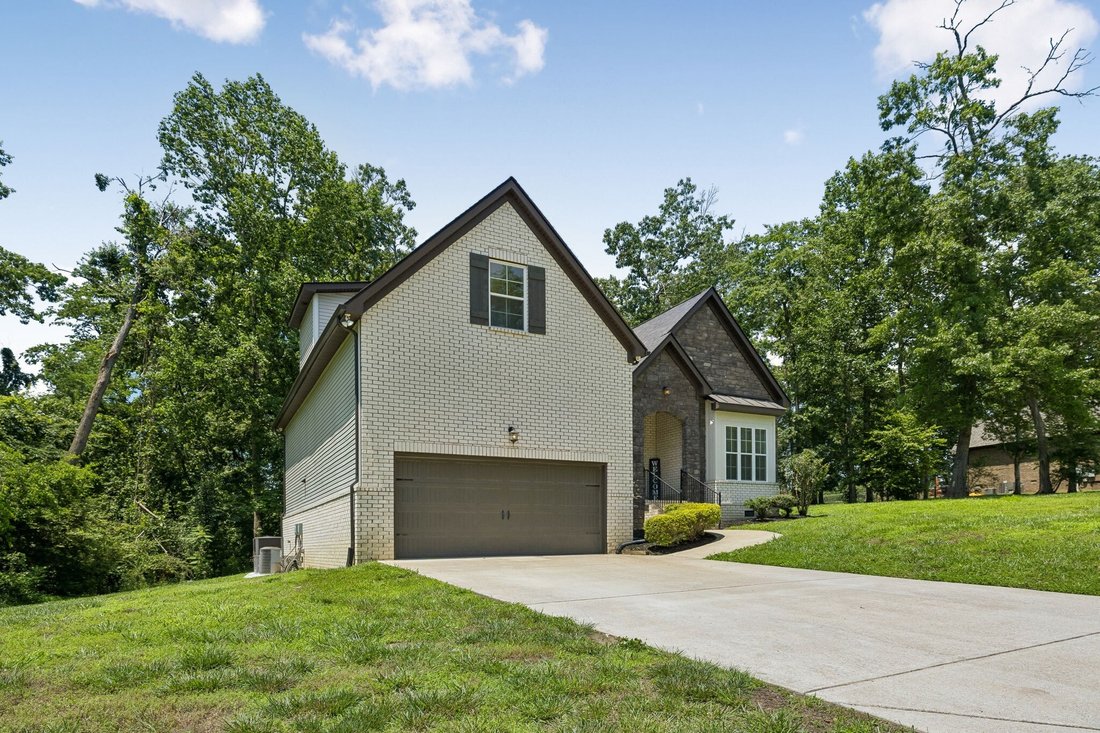 House in Bon Aqua, Tennessee, United States 3 - 18089445