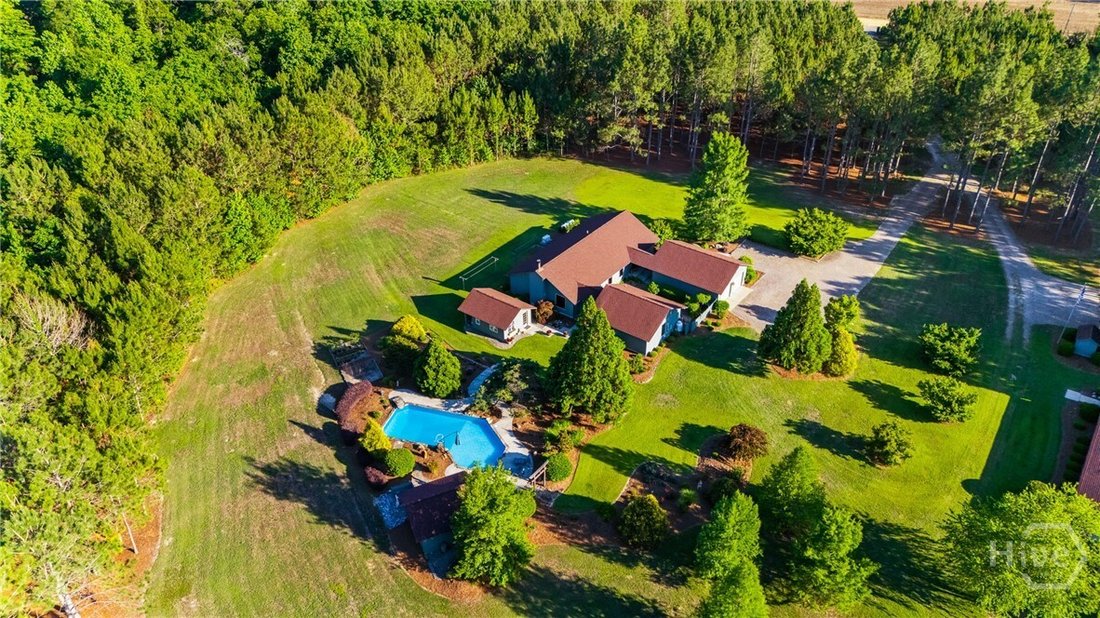 House in Millen, Georgia, United States 1 - 18089393
