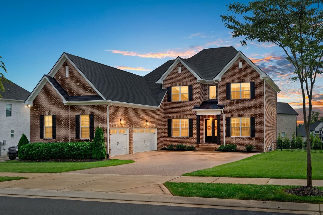 House in Gallatin, Tennessee, United States 2 - 18089460