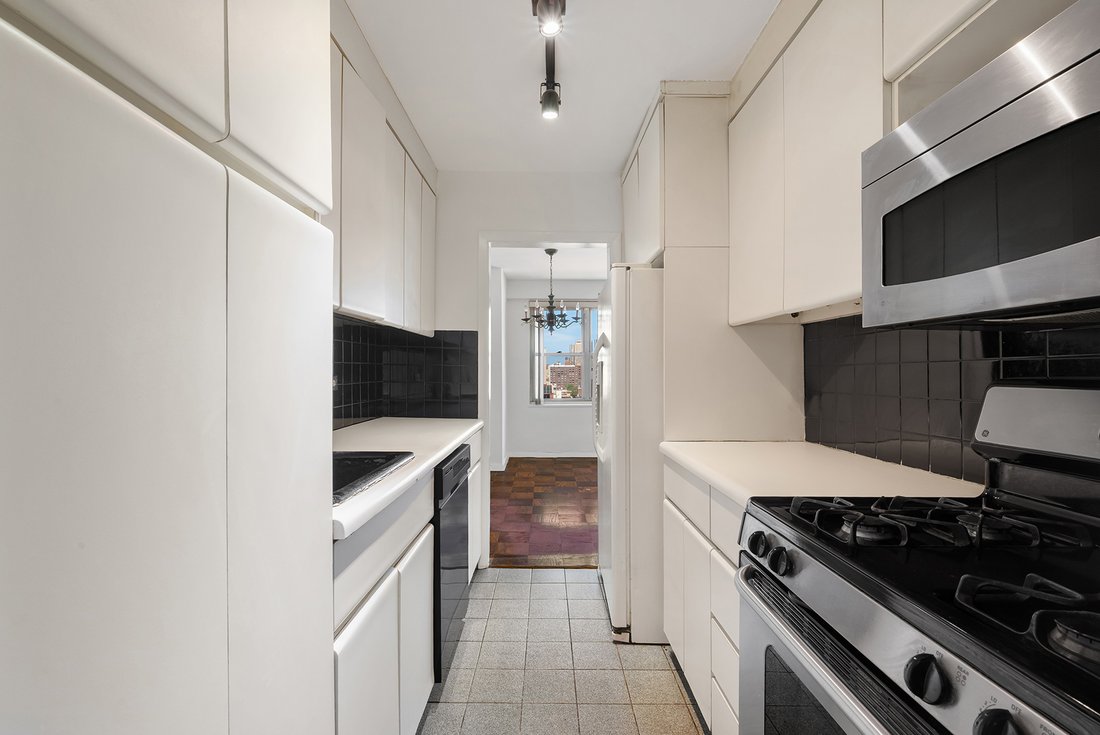 Co Op in New York, New York, United States 3 - 18089819