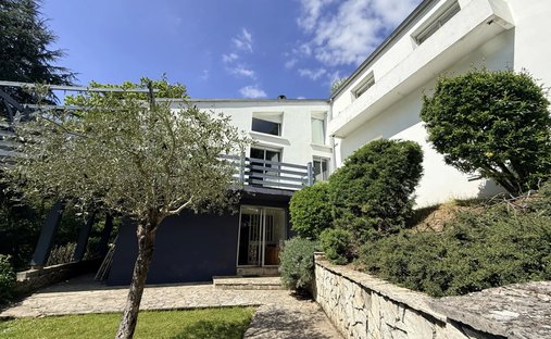 House in Haut Saumon-Bel Air, Chartres, France 1