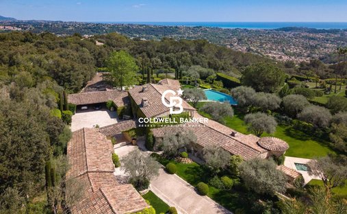 Domaine à Quartiers Est les Salettes-Les Campons, La Colle-sur-Loup, France 1
