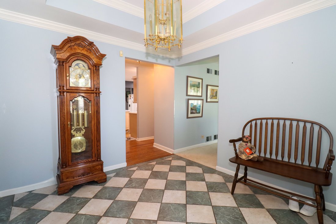 House in Buffalo Grove, Illinois, United States 4 - 18089008