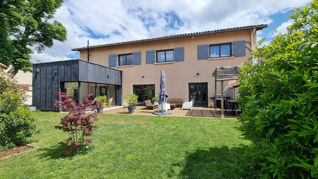 Villa in Les Cheres, Auvergne-Rhône-Alpes, France 2 - 18087486