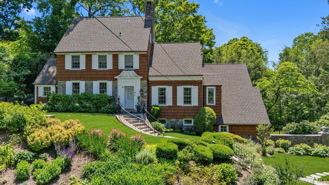 House in Port Washington, New York, United States 1 - 18088009