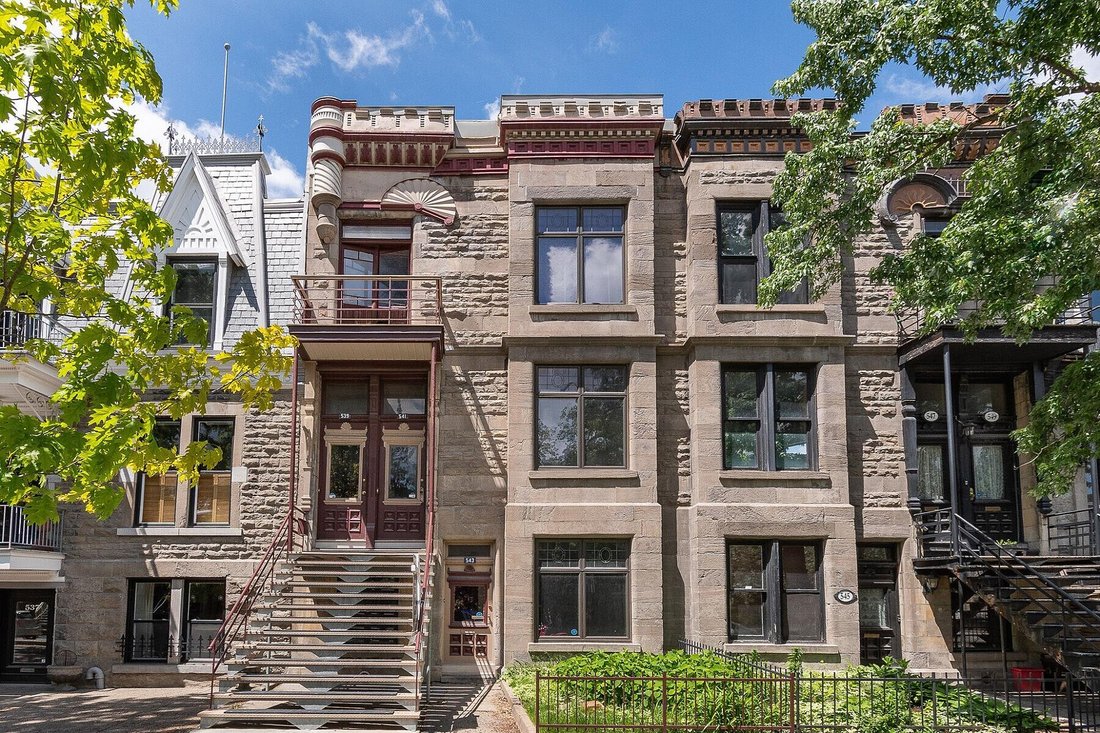 House in Montréal, Quebec, Canada 1 - 18089808