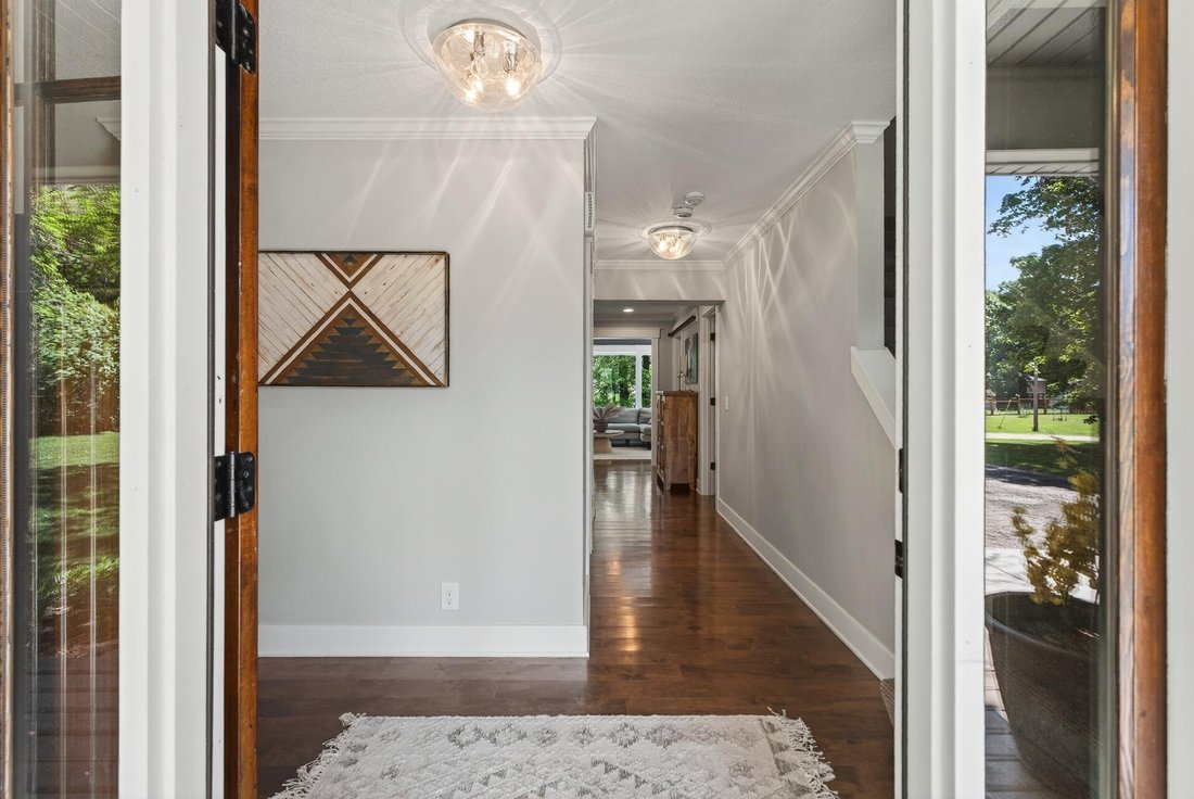 House in Chanhassen, Minnesota, United States 3 - 18089174