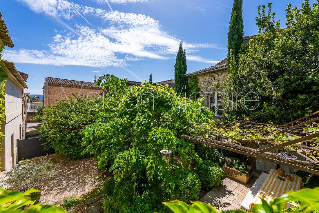 House in Gordes, Provence-Alpes-Côte d'Azur, France 5 - 17856524