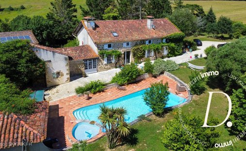House in Riguepeu, Occitania, France 1