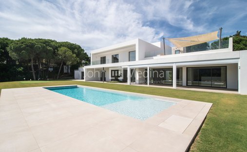 Villa in Sotogrande, San Roque, Andalusia 1
