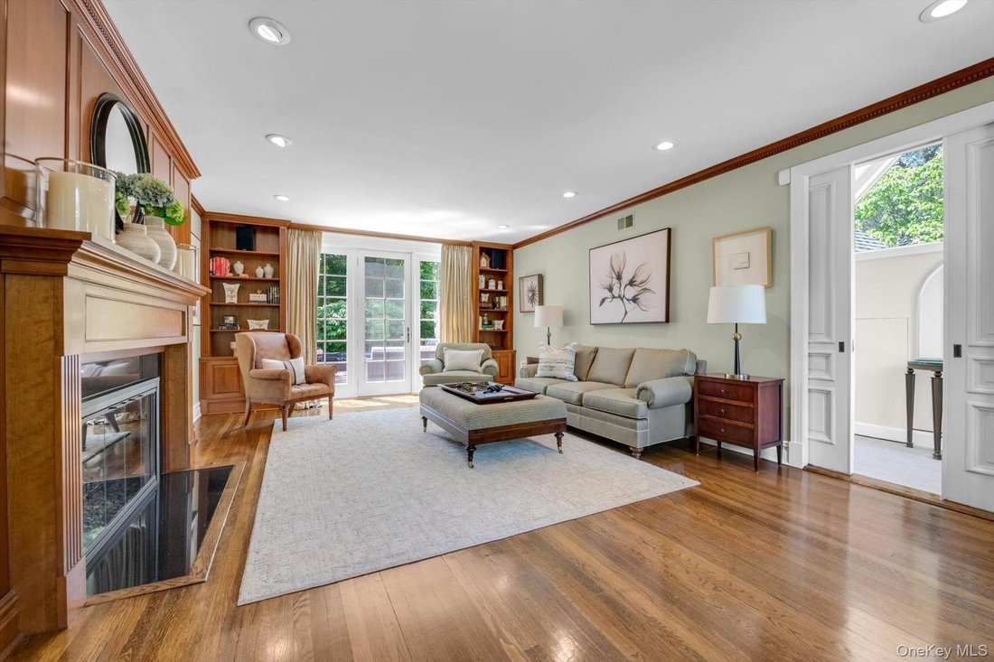 House in Port Washington, New York, United States 4 - 18088009