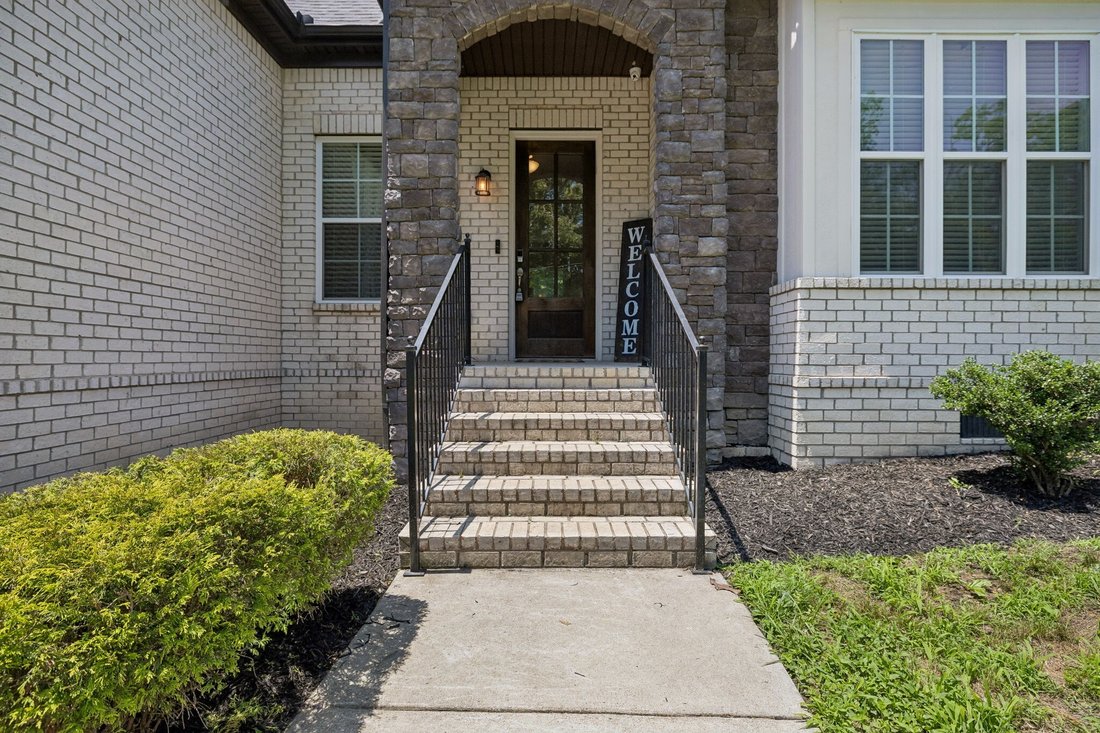 House in Bon Aqua, Tennessee, United States 4 - 18089445