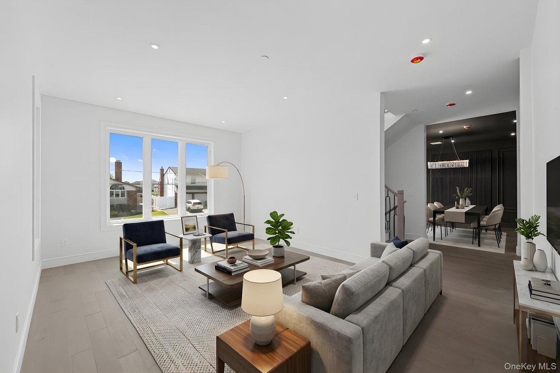 House in Oceanside, New York, United States 3 - 18089557