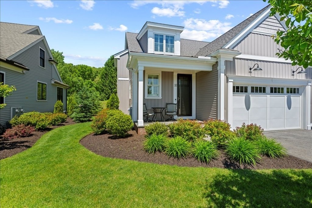 House in Framingham, Massachusetts, United States 1 - 18088012