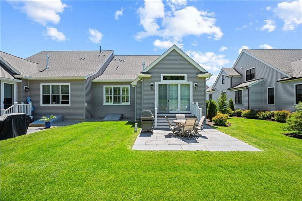 House in Framingham, Massachusetts, United States 2 - 18088012