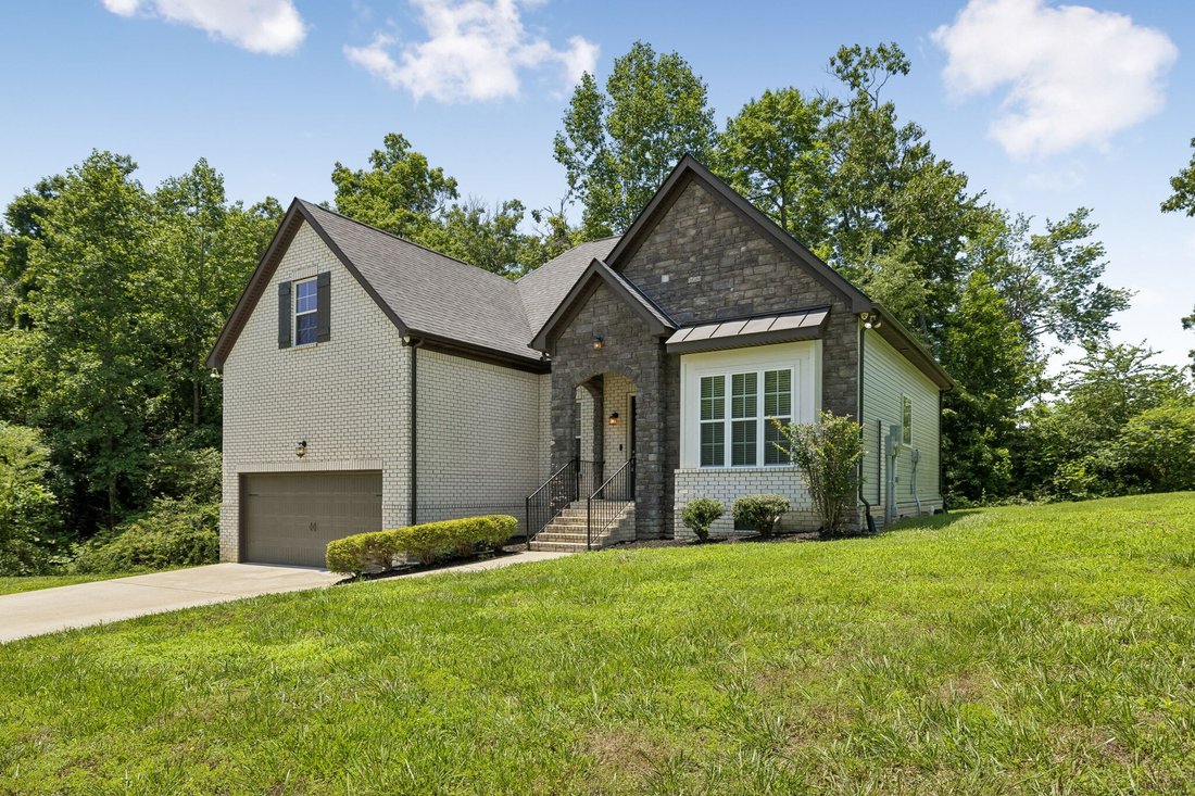 House in Bon Aqua, Tennessee, United States 2 - 18089445