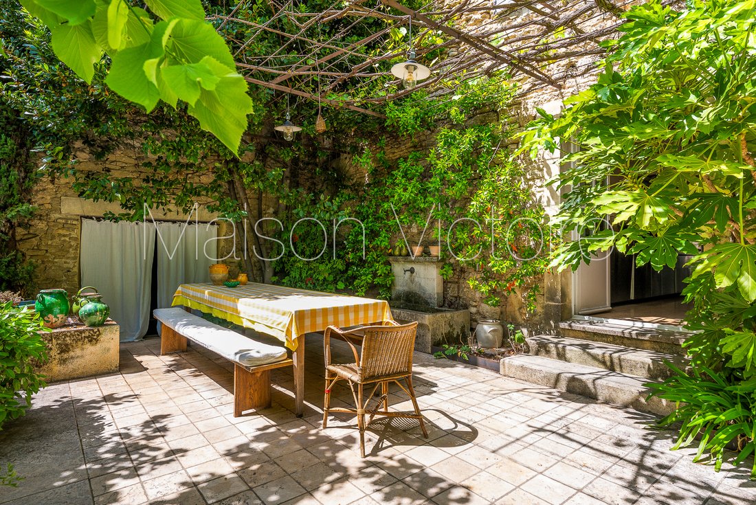 House in Gordes, Provence-Alpes-Côte d'Azur, France 1 - 17856524