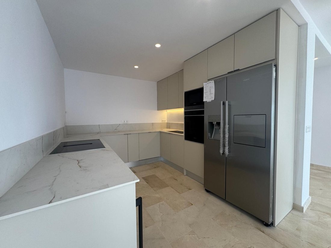 Apartment in Estepona, Andalusia, Spain 4 - 16306969
